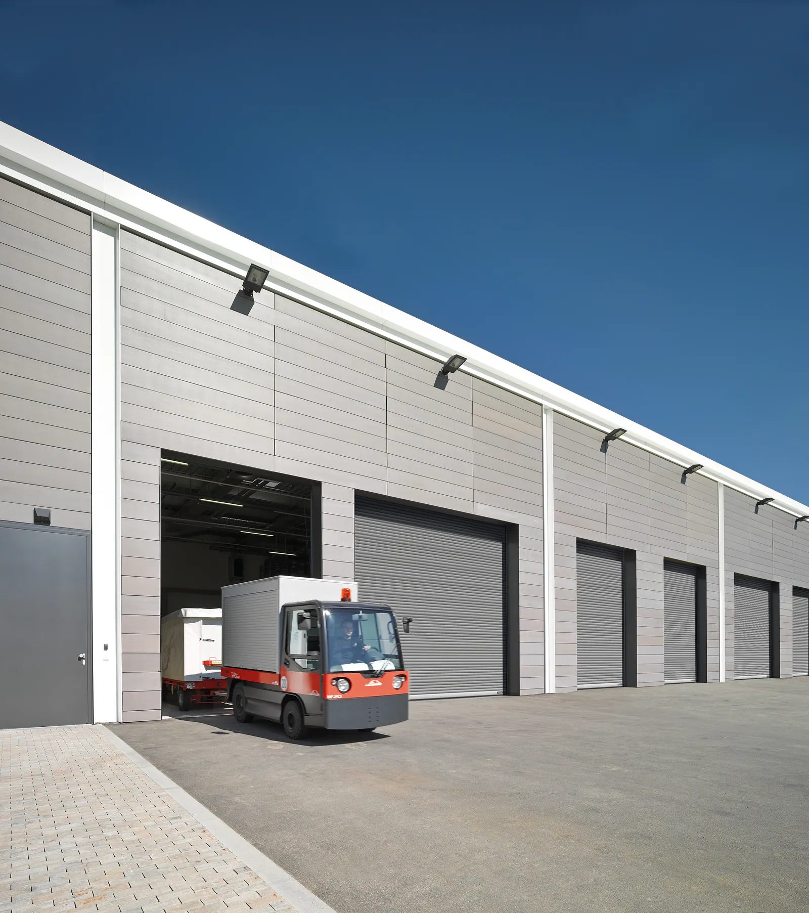 Industrietore einer Lagerhalle